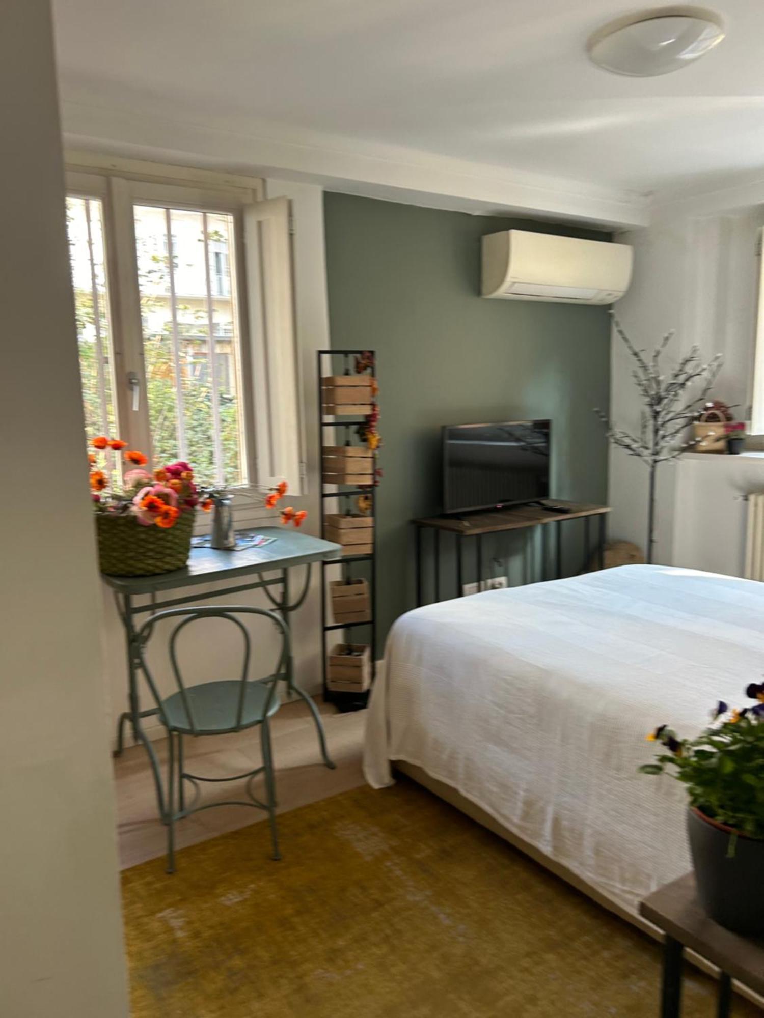 Loft Crimea Con Patio Apartment Торино Екстериор снимка
